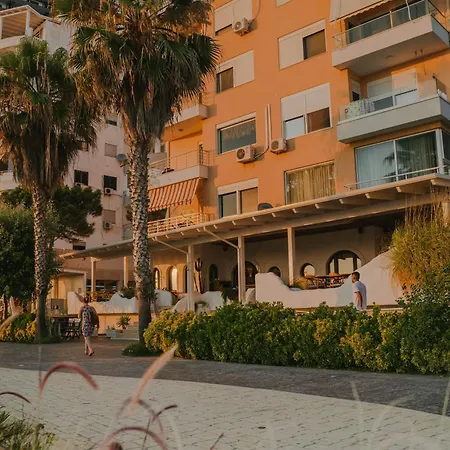 Kote'S Home Beachside Apartment 22 Durres Exterior photo