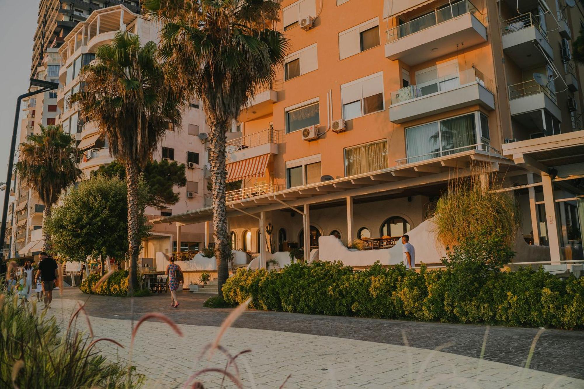 Kote's Beachside 22 Lägenhet Durrës